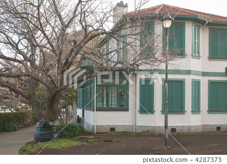 Bluff # 18 Building 4287373