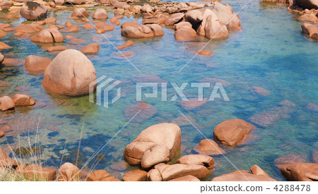 Pink granite coast in Brittany, France 4288478