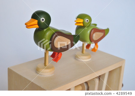 Parent and Children's Auto Mata 4289549