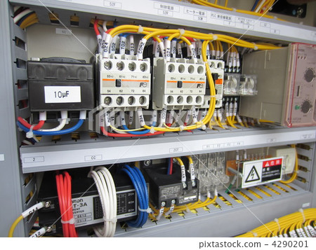 Complex electronic circuit 4290201