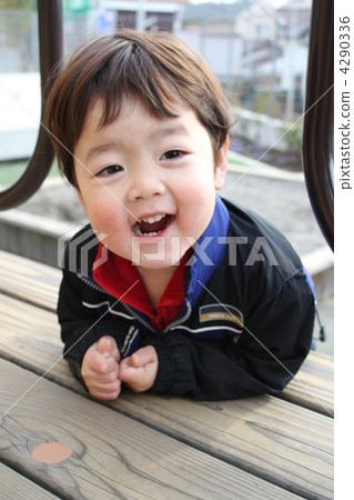 little child, toddler, 2-years-old 4290336