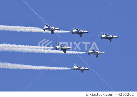 T-4 blue impulse T-4 blue impulse 4295261