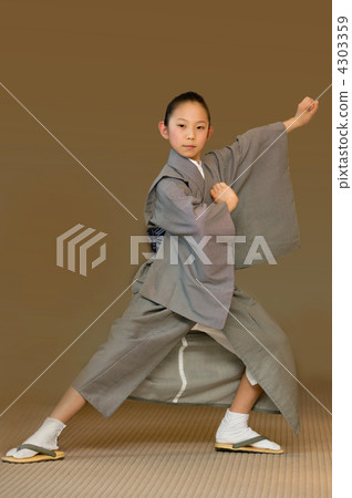 Maiko elementary school kimono in kimono 4303359