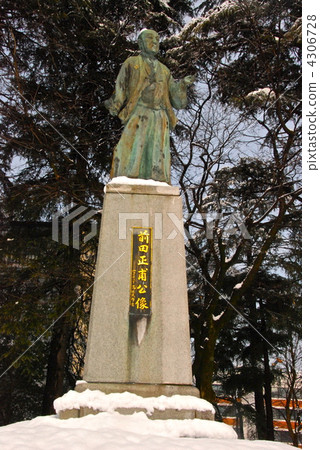 Bronze statue of "Maeda Masahiro" (Toyama Castle Ruins Park / Marunouchi Toyama City, Toyama Prefecture) 4306728