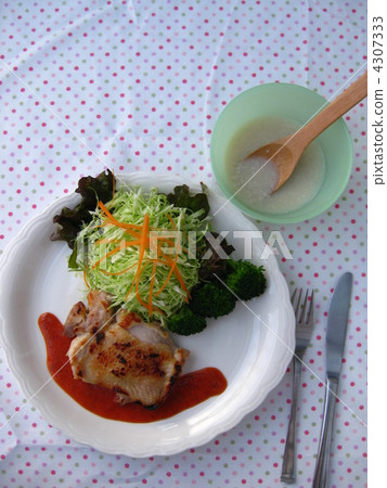 雞肉炒醬油 雞肉炒醬油 4307333