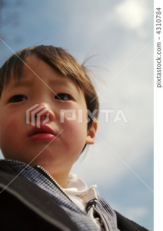 孩子和天空 孩子和天空 4310784