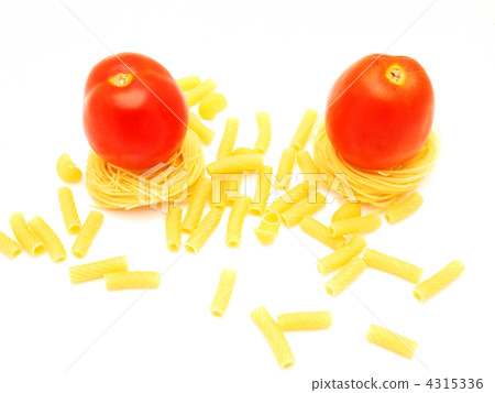 Macaroni and tomato Macaroni and tomato 4315336