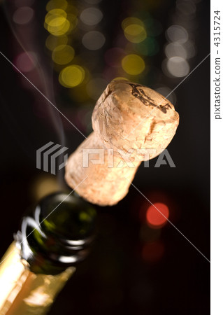 Champagne bottle Champagne bottle 4315724