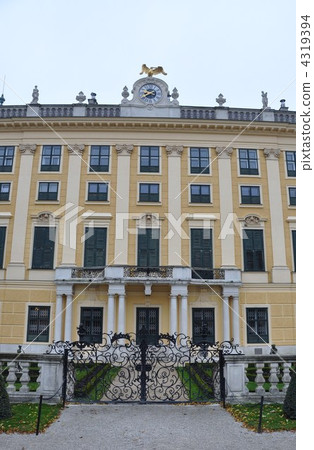 Schönbrunn Palace Schönbrunn Palace 4319394