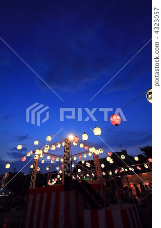 Bon dancing guy Bon dancing guy 4323057