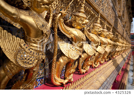 Garuda, King of the birds 4325326