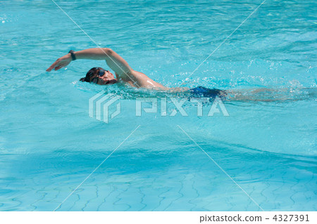 Swimming man 4327391
