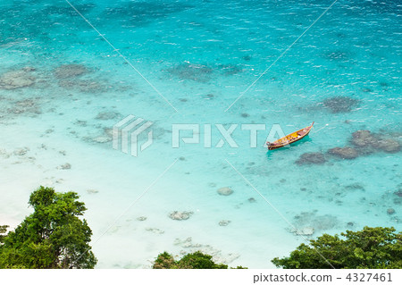 Paradise bay 4327461