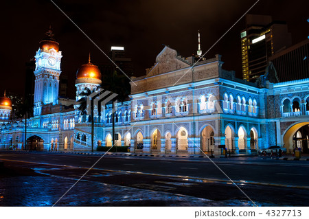 Sultan Abdul Samad Building at night 4327713
