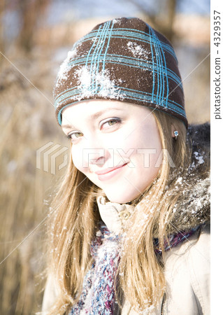 Woman Portrait Woman Portrait 4329357