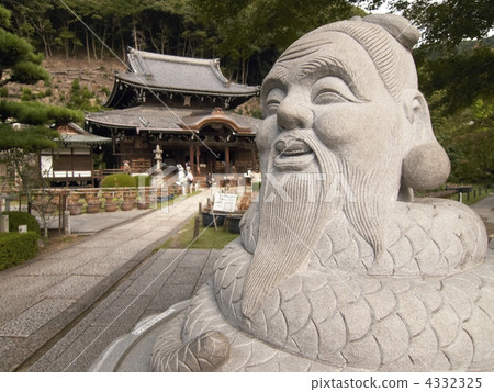 西方有三千個地方,一個十幾個神殿,一個石頭氣球的雕像和Muro Muroto寺的Ugami 西方有三千個地方,一個十幾個神殿,一個石頭氣球的雕像和Muro Muroto寺的Ugami 4332325