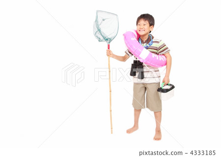 一個想要享受夏天的男孩 4333185