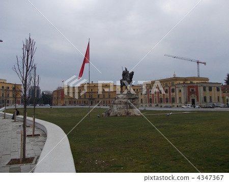 Hidden Albania (Scandelveg Plaza in Tirana) Hidden Albania (Scandelveg Plaza in Tirana) 4347367
