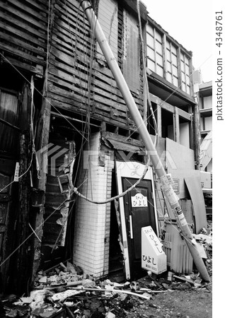 Hanshin Awaji Great Earthquake 4348761