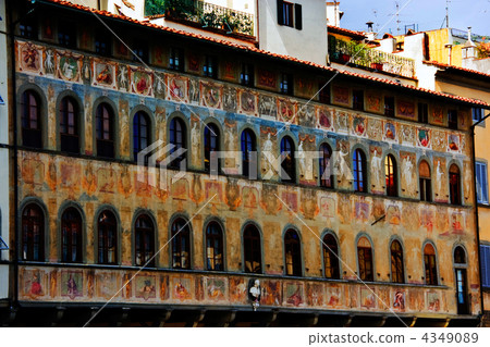 Building on the Santa Croce square. Florence.  4349089