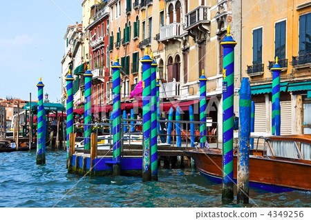 Mooring for gondolas 4349256
