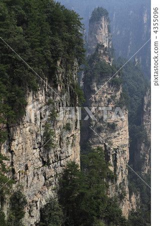 張家界天王山自然保護區Tempo Zedo岩峰 4355096
