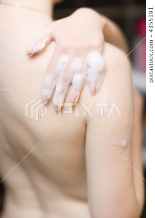 Washing woman 4355191