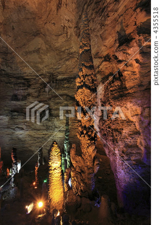 Zhangjiajie Huanglong-dong 4355518