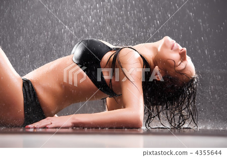 Young sexy woman 4355644