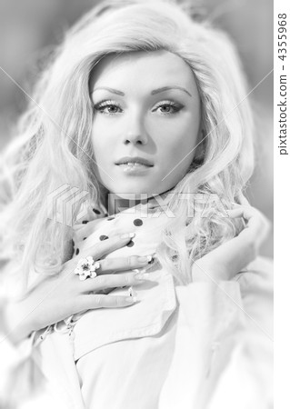 Young woman outdoors portrait 4355968