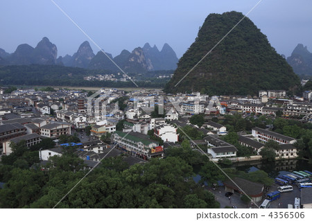 陽朔城市景觀與佛教集團 4356506