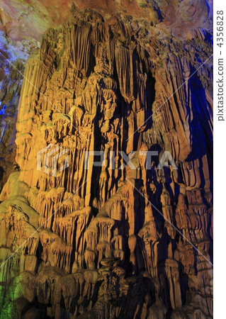 Mushroom mountain in Huzhou cave 4356828