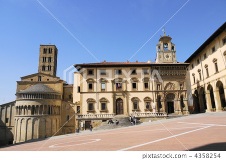 Arezzo Grande Square Arezzo Grande Square 4358254