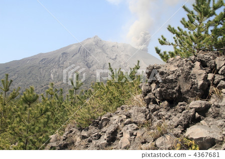 櫻島和熔岩 4367681