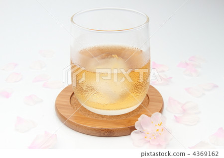 Spring · Whiskey Spring · Whiskey 4369162