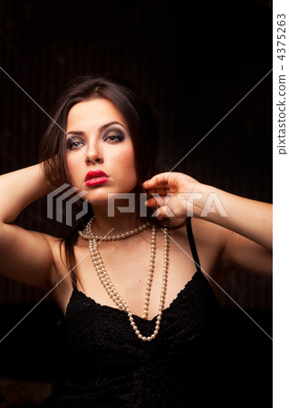 beautiful woman beautiful woman 4375263