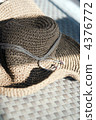 A hat 4376772