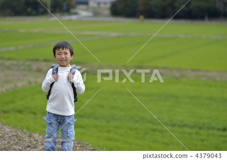 一個書包 4379043