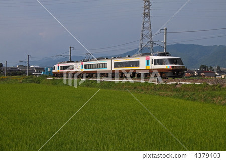 快樂的火車“沒有。 DO。 KA“ 4379403