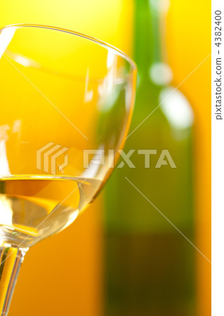 white wine 4382400