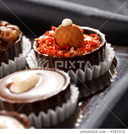chocolate sweets chocolate sweets 4383310