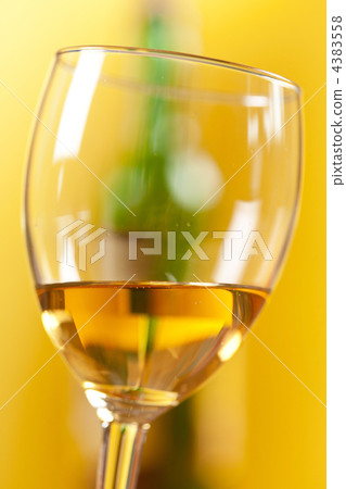 white wine white wine 4383558