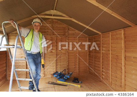Builder 4386164