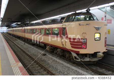 485-series, stork, color of the national japan railway 4386432