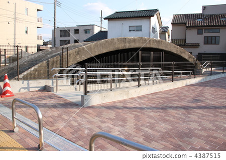 Old Army Chofu Airfield Fuchu City Shiraitai Body Bunker (Enemo) Old Army Chofu Airfield Fuchu City Shiraitai Body Bunker (Enemo) 4387515