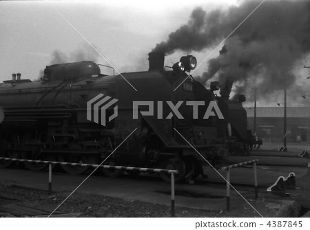 在電力服務Joban Line Showa 42之前的平山區 4387845