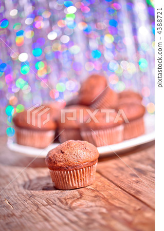 chocolate cupcakes chocolate cupcakes 4388721