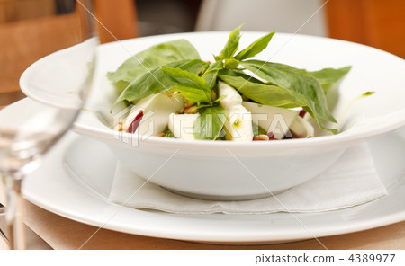 salad with beet and basil 4389977