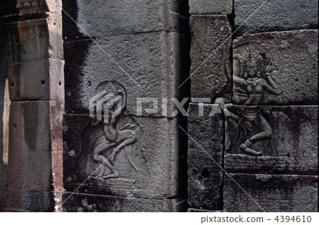 Apsaras at Banteay Kdei ruins (Angkor ruins, Siem Reap, Cambodia) Apsaras at Banteay Kdei ruins (Angkor ruins, Siem Reap, Cambodia) 4394610