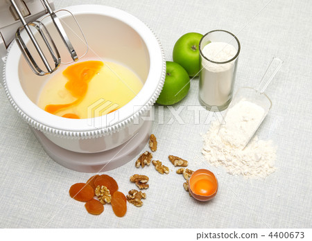 Baking fresh dough background Baking fresh dough background 4400673